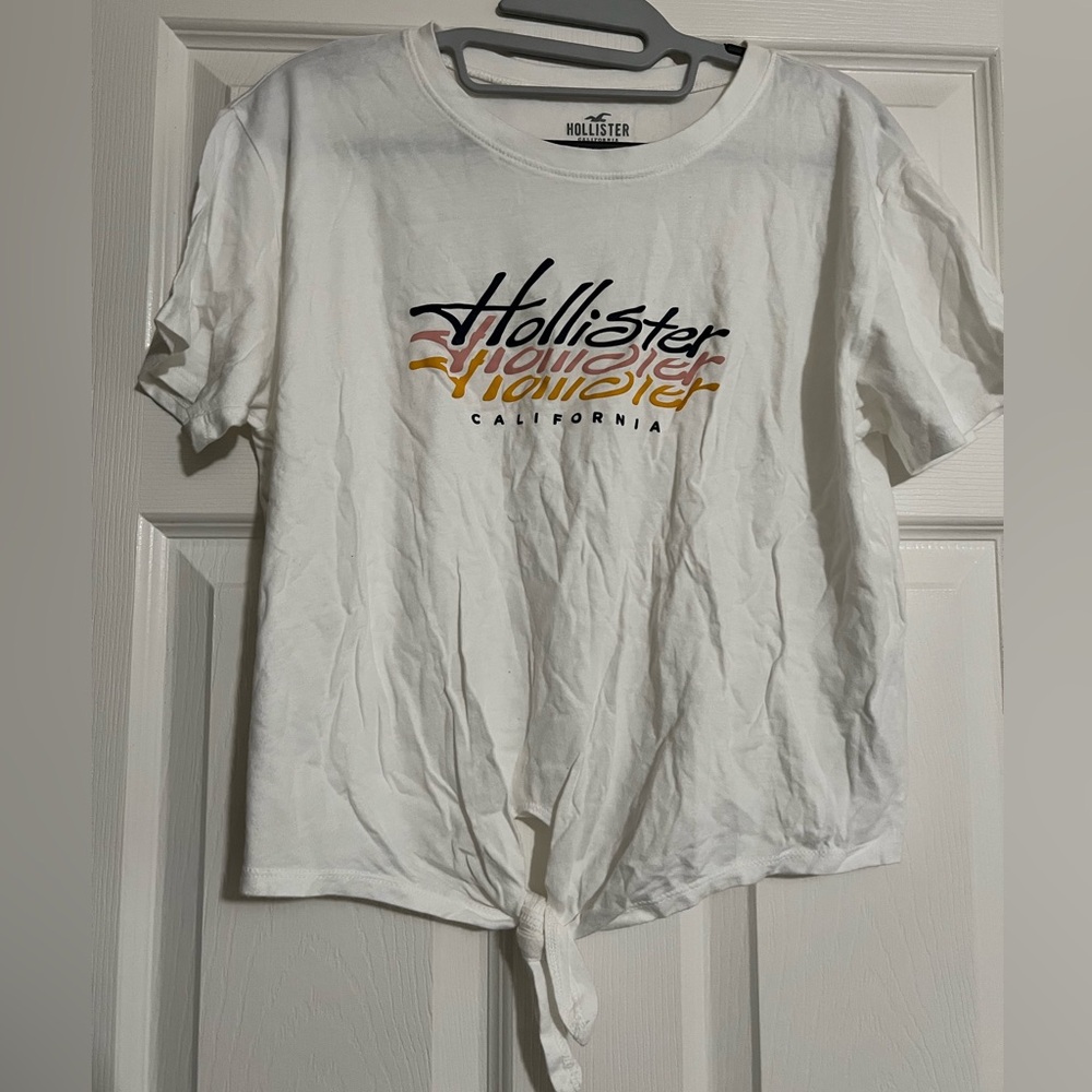 Hollister Classic White Crop T-Shirt